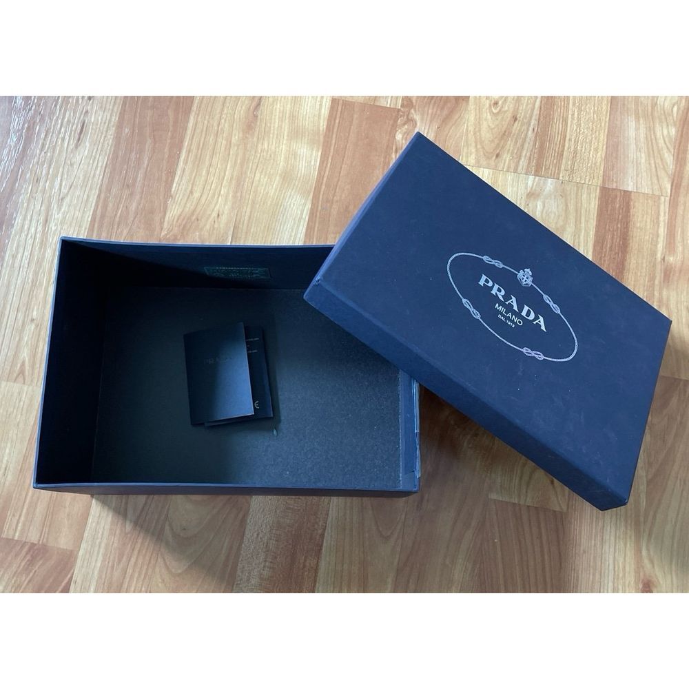 Prada empty ‎ box - Picture 2 of 6